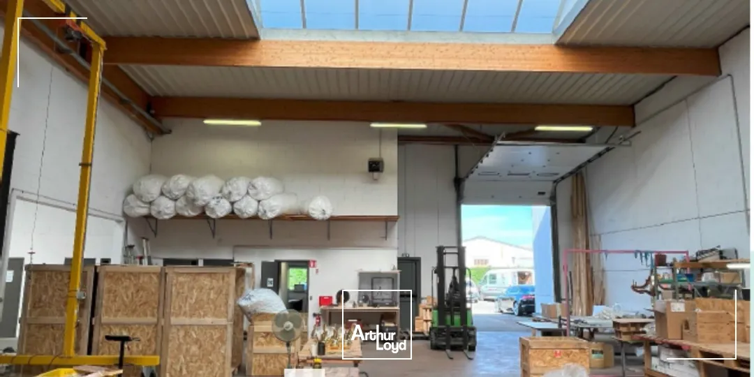 Locaux d'activité & Entrepôts - Location - DECINES CHARPIEU - 69150 - 363-2289 - 7664117