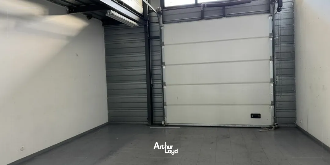 Locaux d'activité & Entrepôts - Location - SAINT CYR SUR LOIRE - 37540 - 82-82 - 7664367