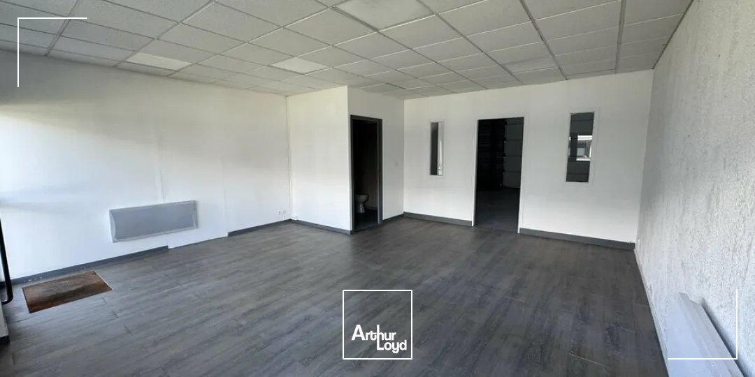 Locaux d'activité & Entrepôts - Location - SAINT CYR SUR LOIRE - 37540 - 82-82 - 7664368