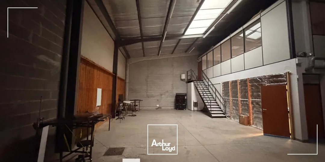 Locaux d'activité & Entrepôts - Location - DECINES CHARPIEU - 69150 - 238-238 - 7664833