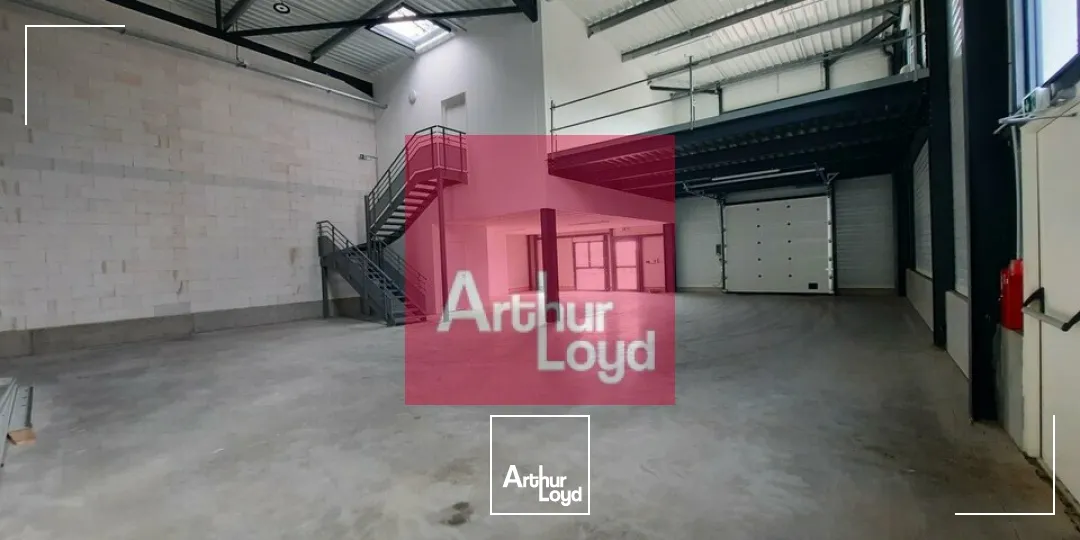 Locaux d'activité & Entrepôts - Location - CLERMONT FERRAND - 63100 - 323-323 - 7664970