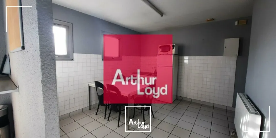 Locaux d'activité & Entrepôts - Vente - PONT-DU-CHÂTEAU - 63430 - 2500-2500 - 7664980