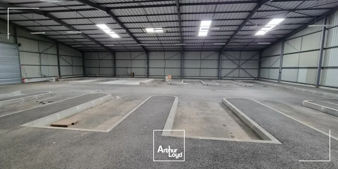 Locaux d'activité & Entrepôts - Vente - LA CRECHE - 79260 - 885-885 - 7665123