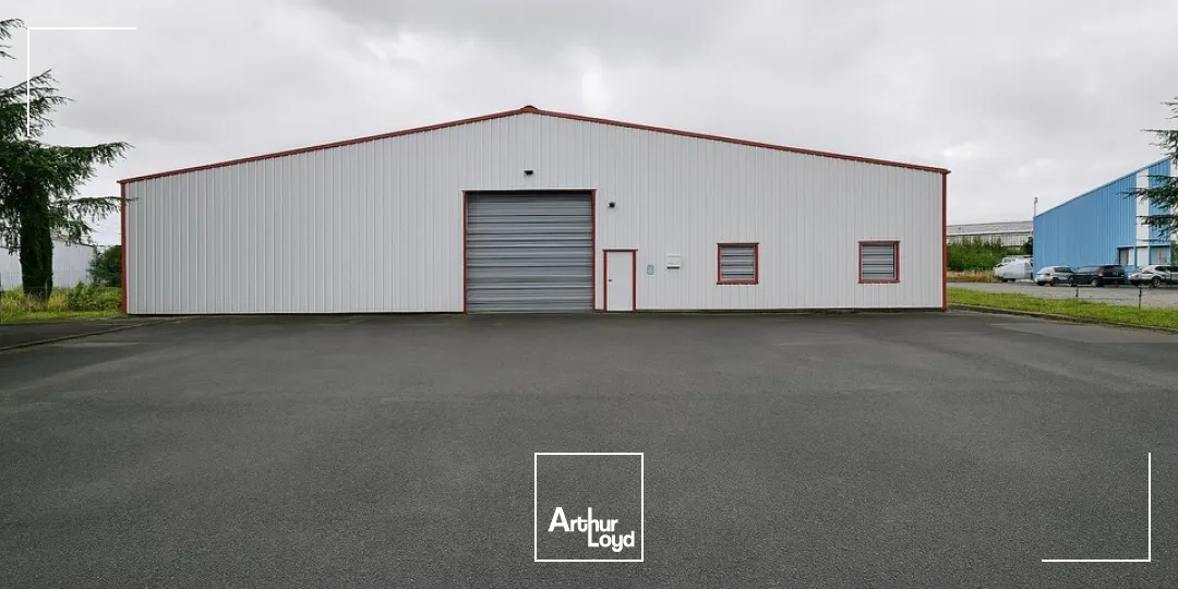 Locaux d'activité & Entrepôts - Vente - LA CRECHE - 79260 - 885-885 - 7665122