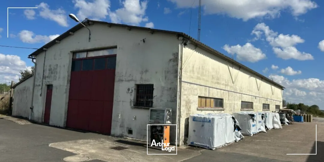 Locaux d'activité & Entrepôts - Location - SAINT GERMAIN DU PUY - 18390 - 350-350 - 7665234