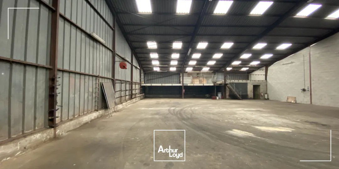 Locaux d'activité & Entrepôts - Location - LIEUVILLERS - 60130 - 1122-1122 - 7665281