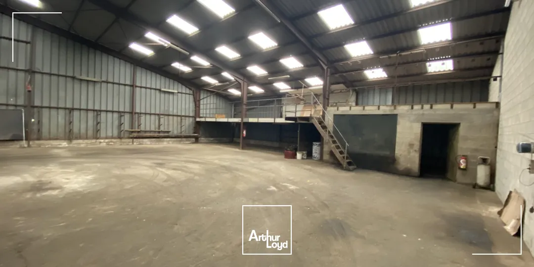 Locaux d'activité & Entrepôts - Location - LIEUVILLERS - 60130 - 1122-1122 - 7665282