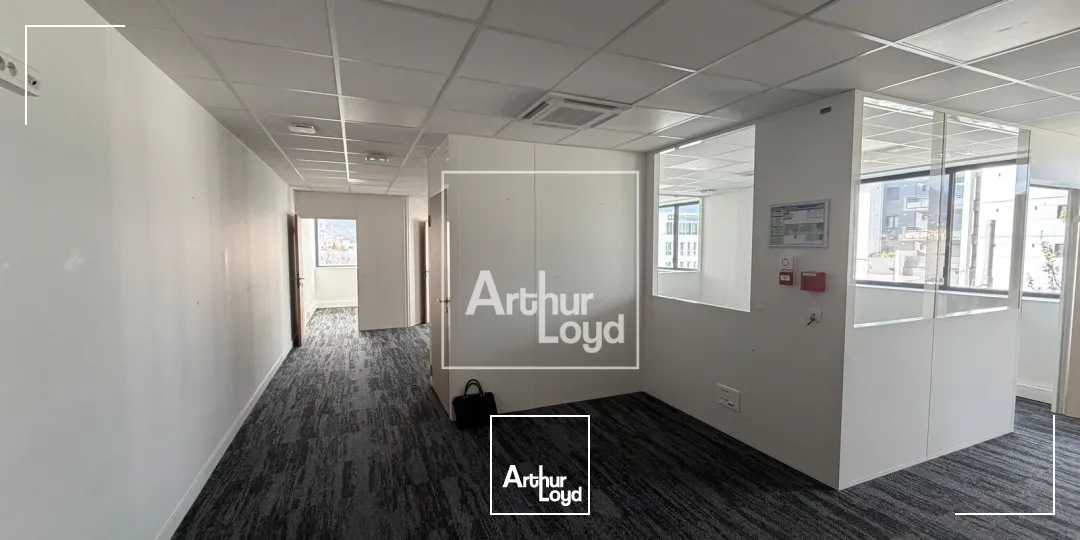 Bureaux - Location - SEYSSINET PARISET - 38170 - 106.51-526.19 - 7665359