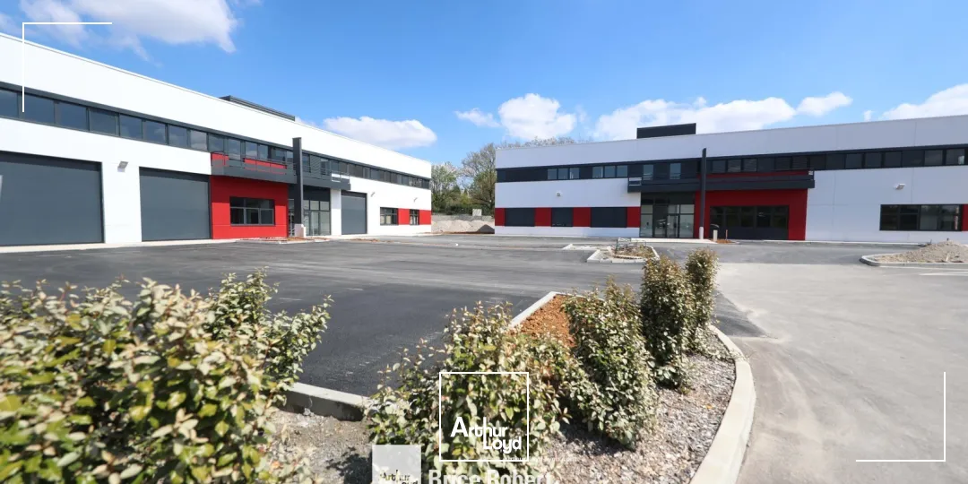 Locaux d'activité & Entrepôts - Location - DARDILLY - 69570 - 211-2375 - 7665882