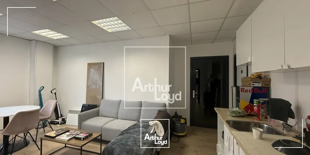 Locaux d'activité & Entrepôts - Location - VULAINES SUR SEINE - 77870 - 1000-1000 - 7666040