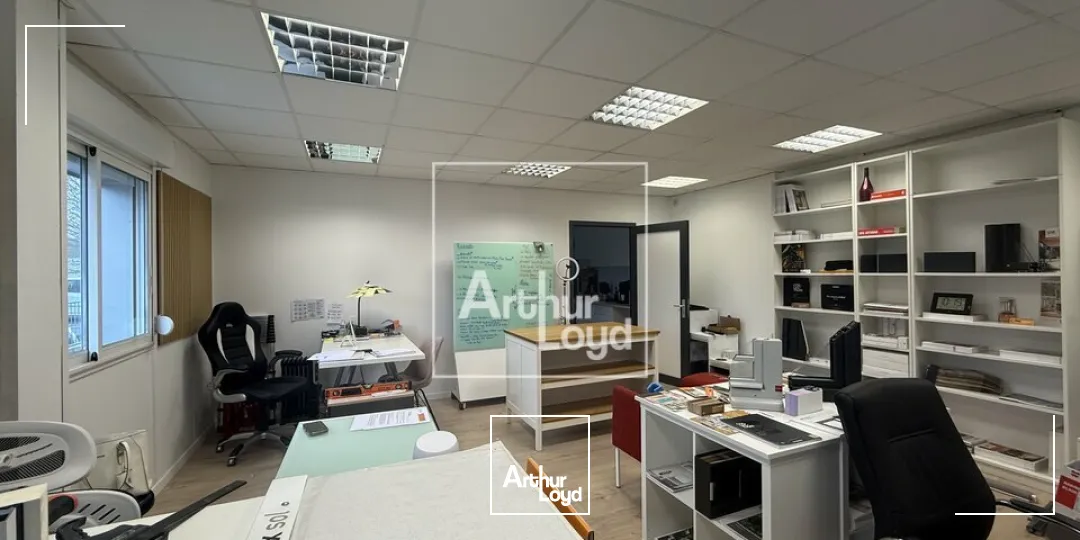 Locaux d'activité & Entrepôts - Location - VULAINES SUR SEINE - 77870 - 1000-1000 - 7666039