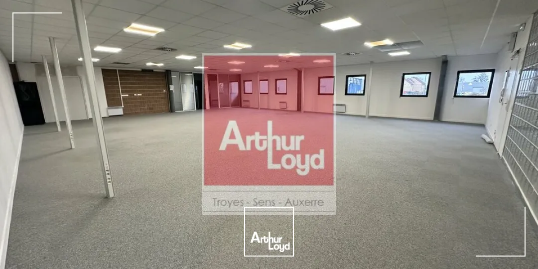 Bureaux - Location - LA CHAPELLE SAINT LUC - 10600 - 187.8-187.8 - 7666109