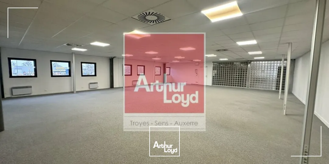 Bureaux - Location - LA CHAPELLE SAINT LUC - 10600 - 187.8-187.8 - 7666110