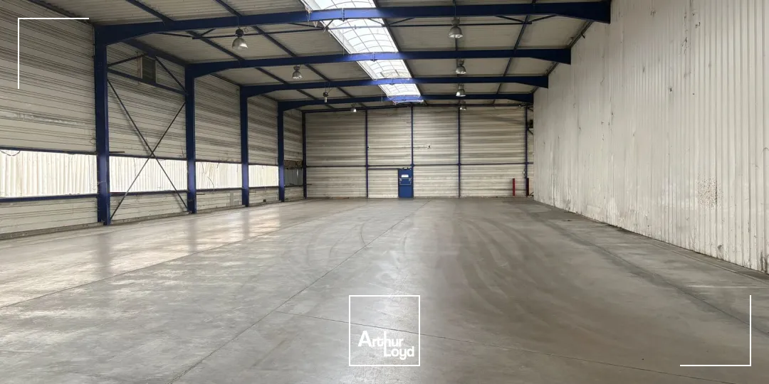 Locaux d'activité & Entrepôts - Location - SAINT CYR EN VAL - 45590 - 1556.31-1556.31 - 7666380