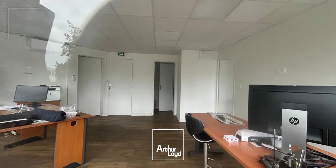 Locaux commerciaux - Location - SAINT HERBLAIN - 44800 - 962-962 - 7666441