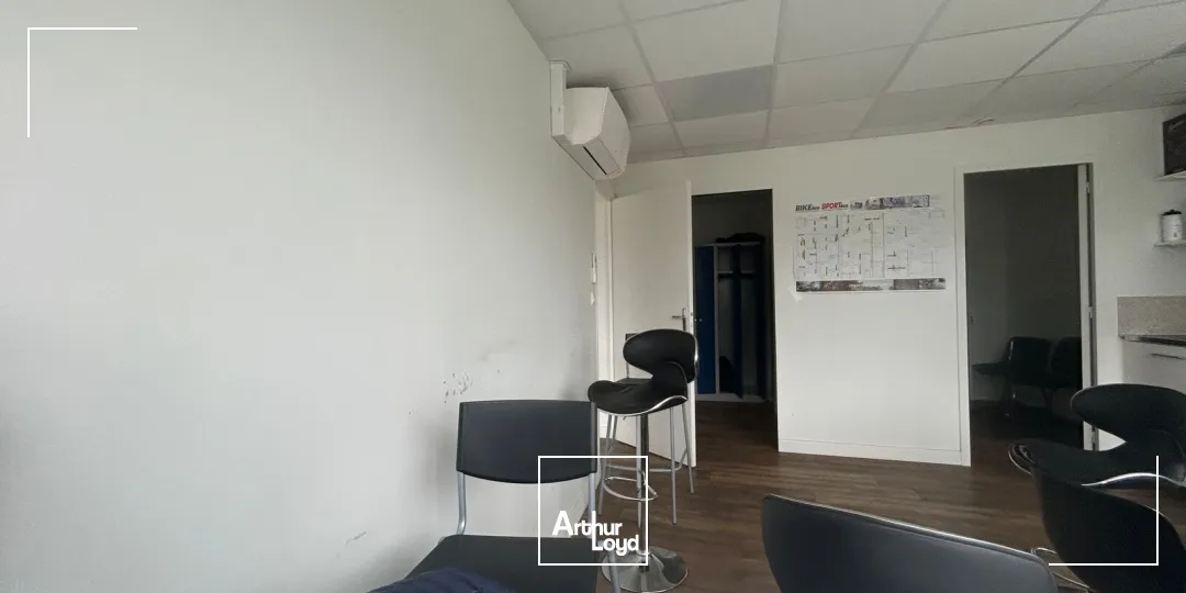 Locaux commerciaux - Location - SAINT HERBLAIN - 44800 - 962-962 - 7666442