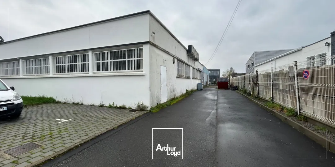 Locaux commerciaux - Location - SAINT HERBLAIN - 44800 - 962-962 - 7666444