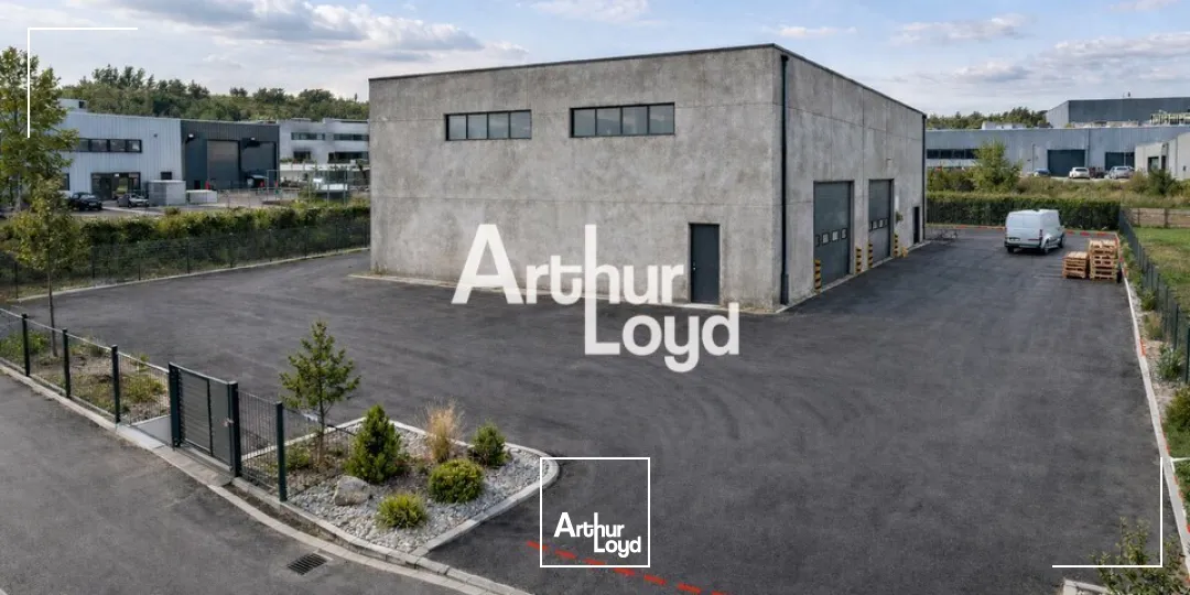 Locaux d'activité & Entrepôts - Vente - LE MUY - 83490 - 400-400 - 7667638