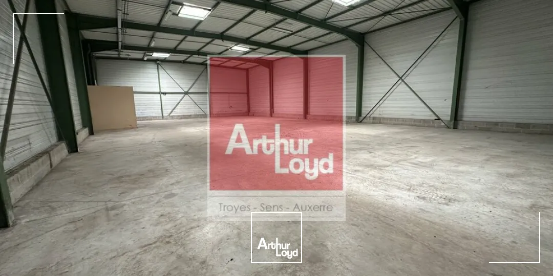 Locaux commerciaux - Location - ROMILLY SUR SEINE - 10100 - 5786-5786 - 7667787