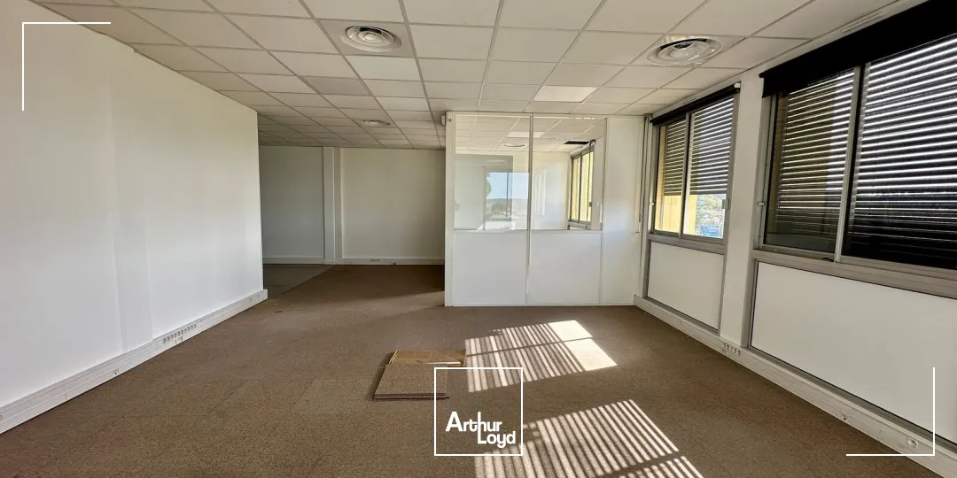 Bureaux - Location - AIX EN PROVENCE - 13290 - 70-152 - 7667942