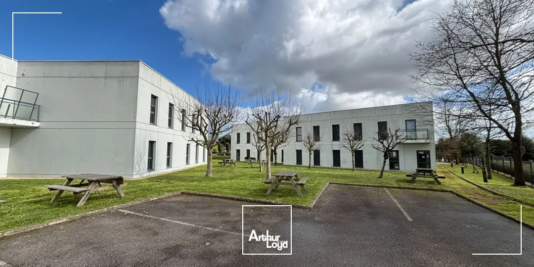 Bureaux - Location - LA CHAPELLE SUR ERDRE - 44240 - 70-1074 - 7668374