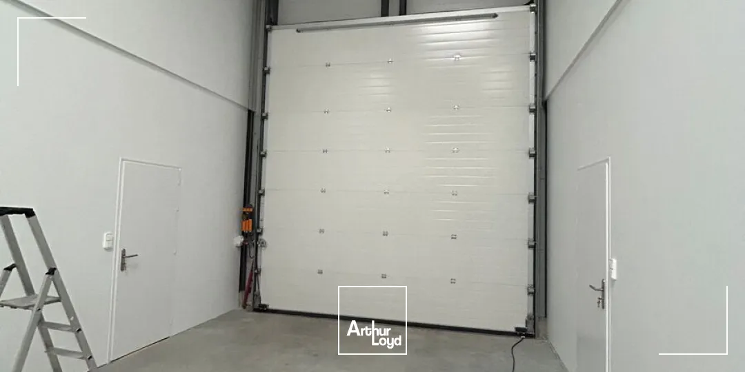 Locaux d'activité & Entrepôts - Location - VIGNEUX DE BRETAGNE - 44360 - 300-300 - 7668400