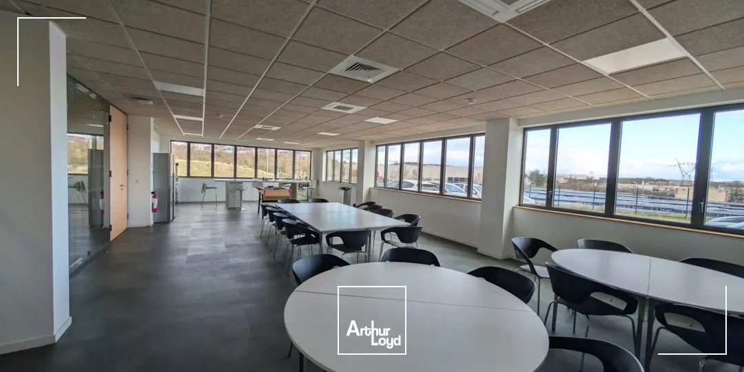 Locaux d'activité & Entrepôts - Location - LIMAY - 78520 - 6000-6000 - 7668540