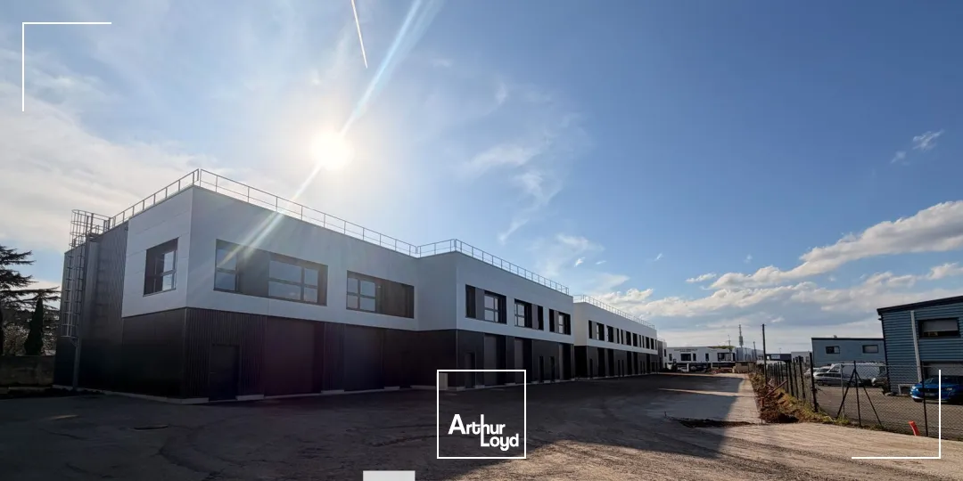 Locaux d'activité & Entrepôts - Location - DECINES CHARPIEU - 69150 - 143-2217 - 7668696