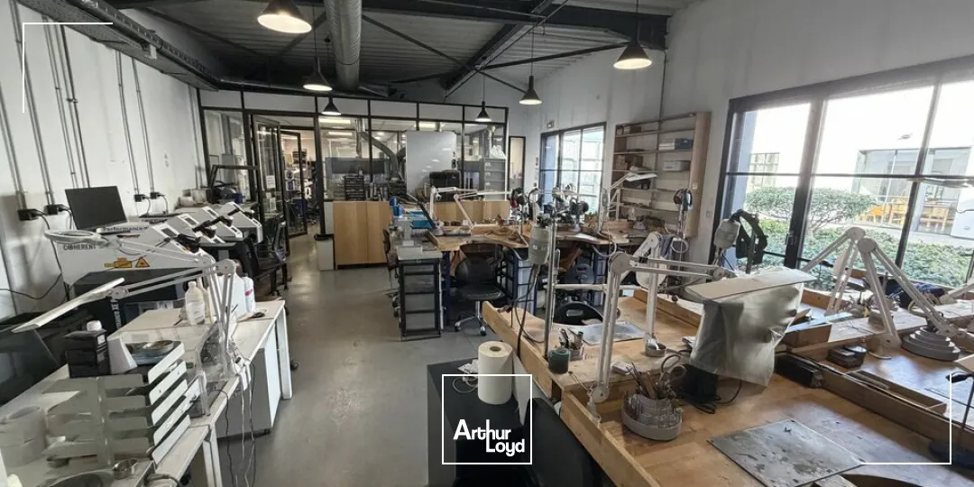 Locaux d'activité & Entrepôts - Location - BOURG-LÈS-VALENCE - 26500 - 400-400 - 7668822