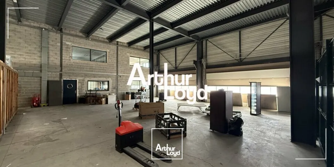 Locaux d'activité & Entrepôts - Location - FRÉJUS - 83600 - 280-280 - 7668846