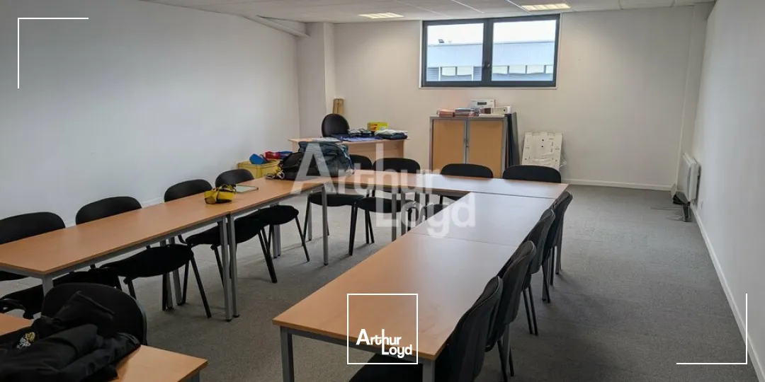 Locaux d'activité & Entrepôts - Location - CHARTRES-DE-BRETAGNE - 35131 - 260-260 - 7668915