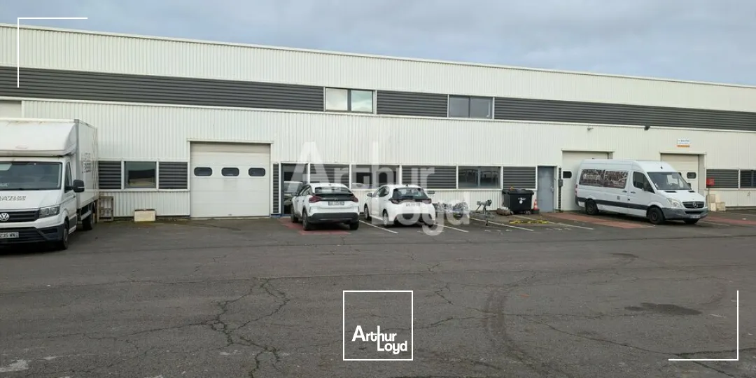 Locaux d'activité & Entrepôts - Location - CHARTRES-DE-BRETAGNE - 35131 - 260-260 - 7668911