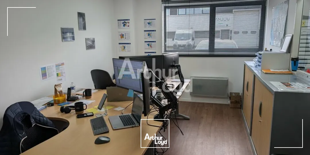 Locaux d'activité & Entrepôts - Location - CHARTRES-DE-BRETAGNE - 35131 - 260-260 - 7668913