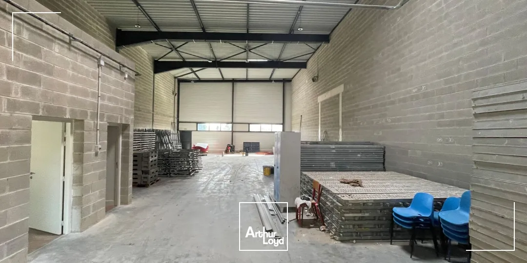 Locaux d'activité & Entrepôts - Location - BEAUVAIS - 60000 - 300-1200 - 7669011