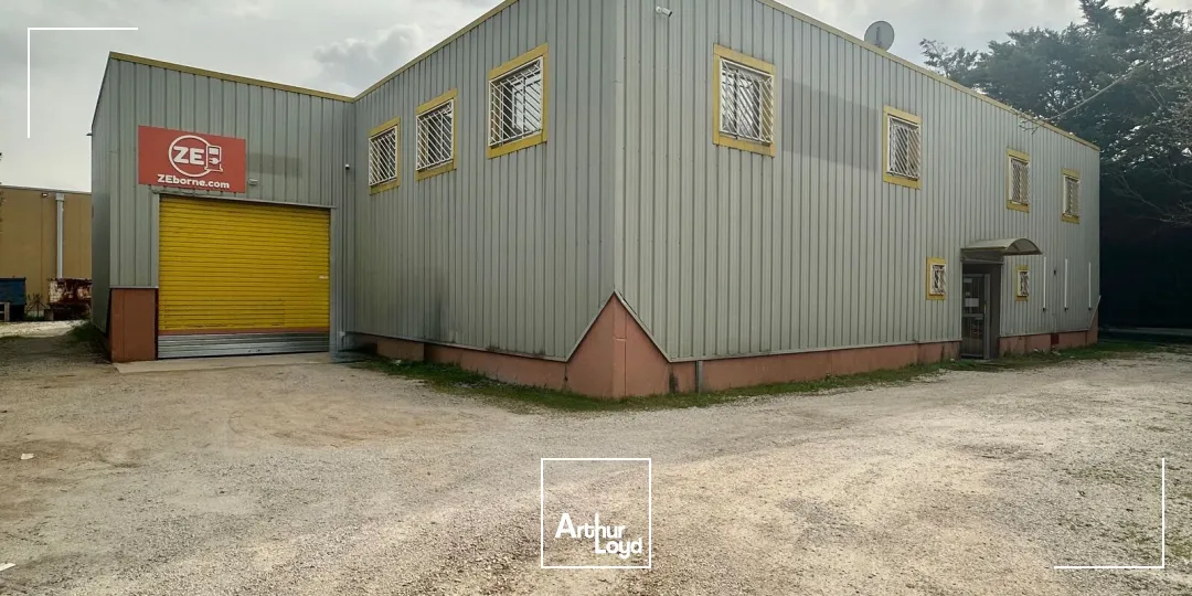 Locaux d'activité & Entrepôts - Location - SAINT VICTORET - 13730 - 590-590 - 7669037