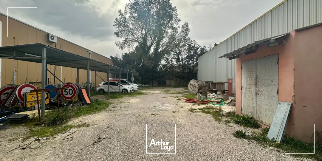 Locaux d'activité & Entrepôts - Location - SAINT VICTORET - 13730 - 590-590 - 7669053