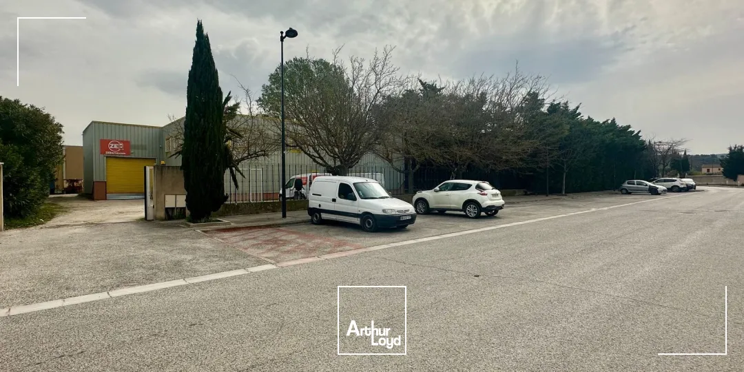 Locaux d'activité & Entrepôts - Location - SAINT VICTORET - 13730 - 590-590 - 7669054