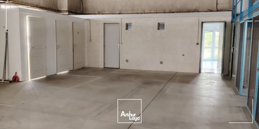 Locaux d'activité & Entrepôts - Location - LA FOUILLOUSE - 42480 - 320-320 - 7669294