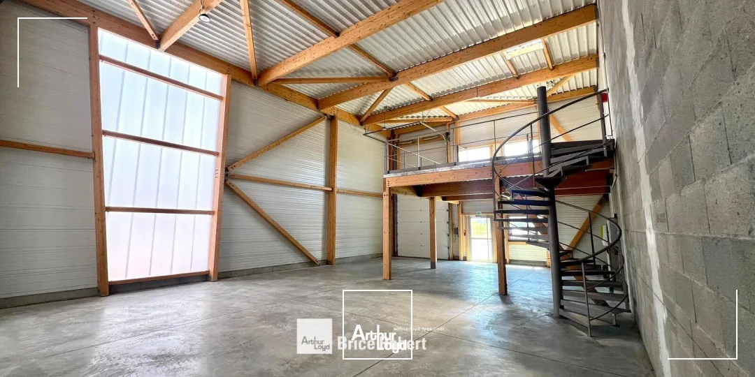 Locaux d'activité & Entrepôts - Vente - SAINT VULBAS - 01150 - 184.38-184.38 - 7669647