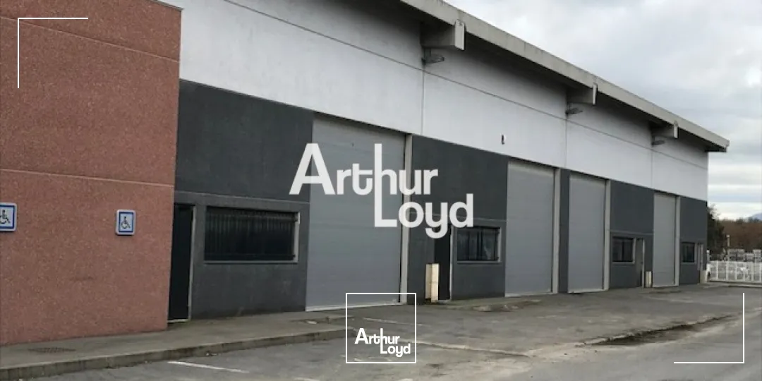 Locaux d'activité & Entrepôts - Location - MONTAUROUX - 83440 - 167-167 - 7669687