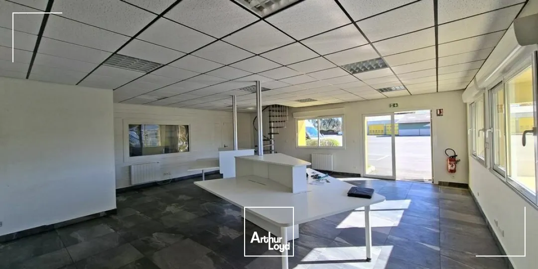 Locaux d'activité & Entrepôts - Location - CHAMPAGNE - 72470 - 3400-3400 - 7669863