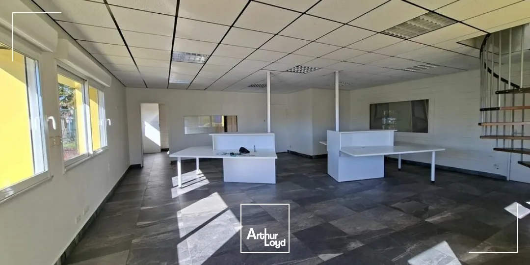 Locaux d'activité & Entrepôts - Location - CHAMPAGNE - 72470 - 3400-3400 - 7669864