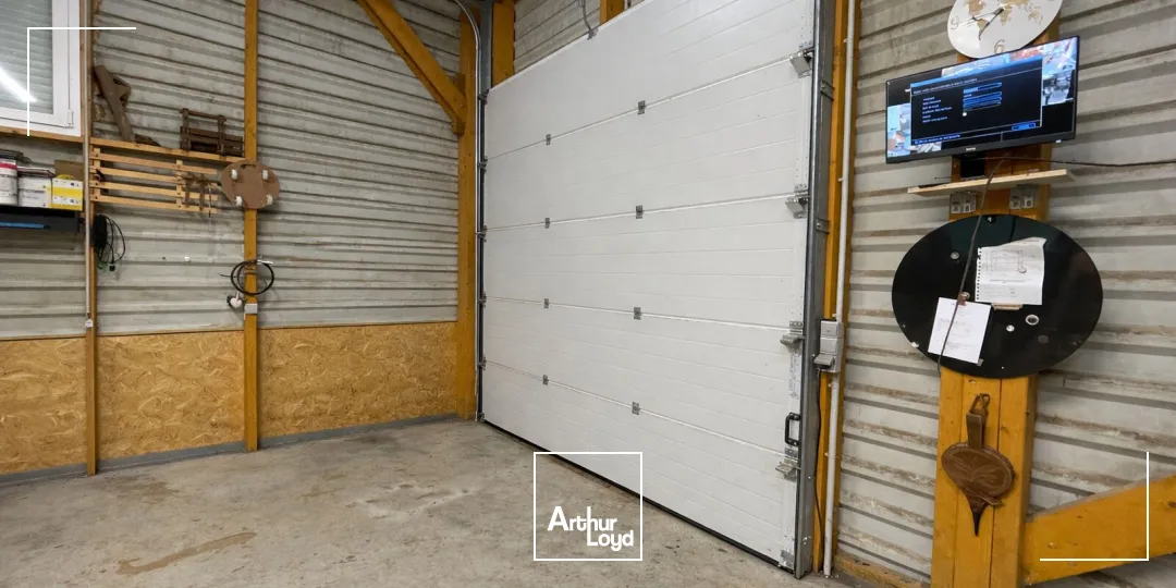 Locaux d'activité & Entrepôts - Vente - HERIC - 44810 - 210-210 - 7670095