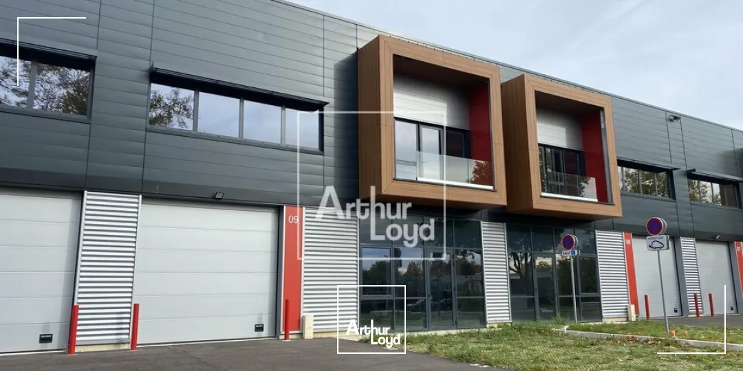 Locaux d'activité & Entrepôts - Location - BONDOUFLE - 91070 - 378-7560 - 7670573