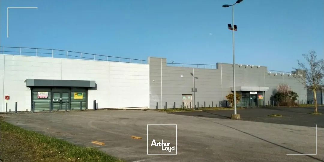 Locaux commerciaux - Location - CHASSENEUIL DU POITOU - 86360 - 1950-1950 - 7670636