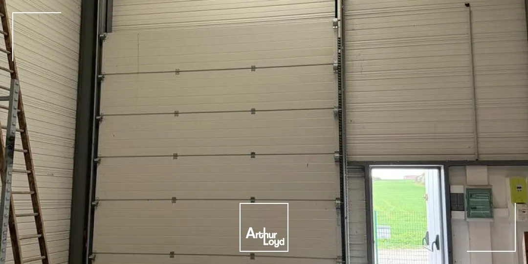 Locaux d'activité & Entrepôts - Location - FUSSY - 18110 - 75-75 - 7670699