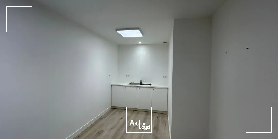 Locaux commerciaux - Location - DIVATTE SUR LOIRE - 44450 - 240-592 - 7670980