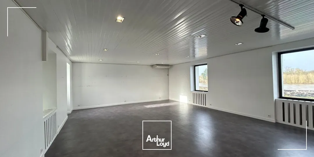 Locaux commerciaux - Location - DIVATTE SUR LOIRE - 44450 - 240-592 - 7670987