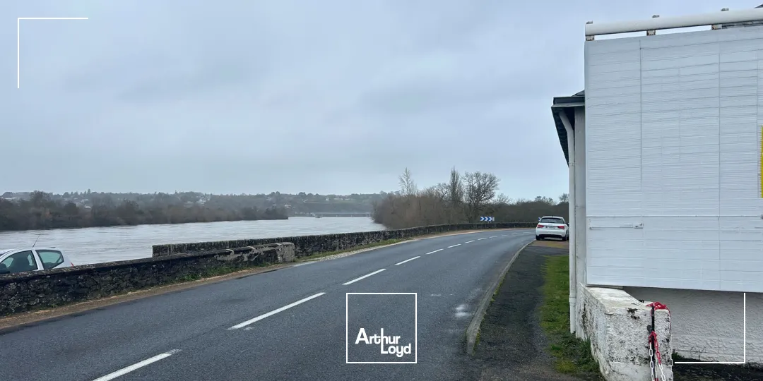 Locaux commerciaux - Location - DIVATTE SUR LOIRE - 44450 - 240-592 - 7670993