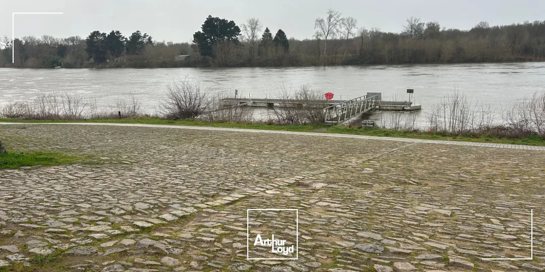 Locaux commerciaux - Location - DIVATTE SUR LOIRE - 44450 - 240-592 - 7670991